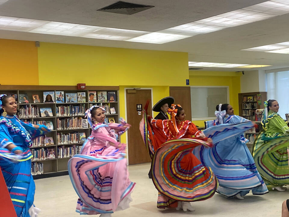 Ballet Folklorico 2